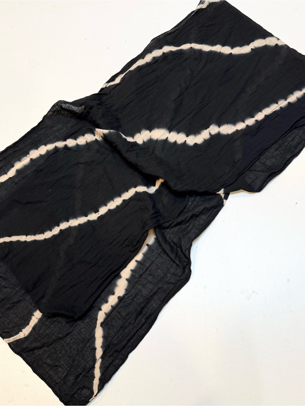 Eileen Fisher Black and Cream Tie-Dye Lightweight Scarf